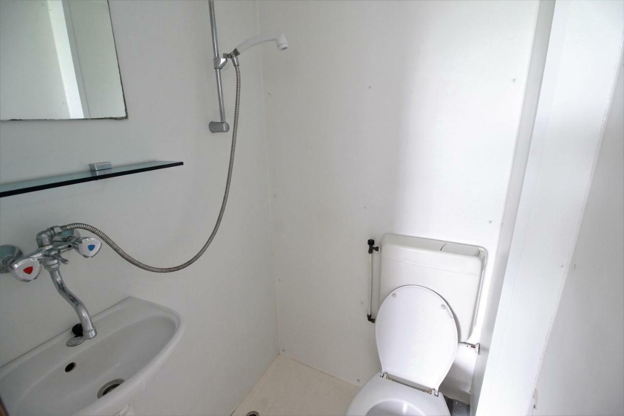 Tiny Cottage Op Camping "De Stal" Drijber المظهر الخارجي الصورة